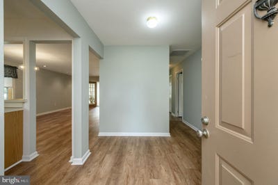 /international/us/65-lake-view-terrace-columbus-nj-110101429480/?lang=en