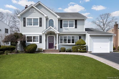 /international/us/3585-amherst-drive-wantagh-ny-110106727701/