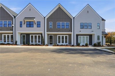 /international/us/329-orchid-street-braselton-ga-110104586689/