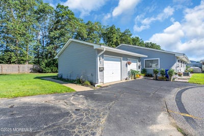 /international/us/8-debbie-drive-brick-nj-110101164730/