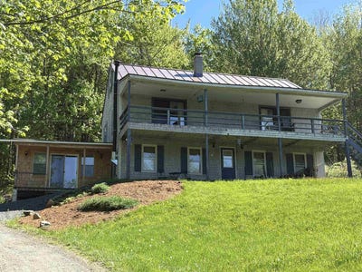 /international/us/1250-braintree-hill-road-braintree-vt-110108059595/
