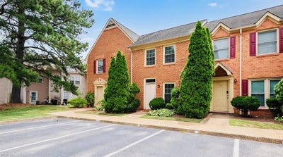 /international/us/924-lucas-creek-road-newport-news-va-110110046144/