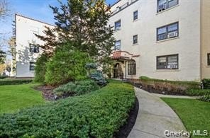 /international/us/314-livingston-avenue-mamaroneck-ny-110109029386/