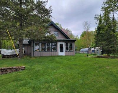 /international/us/4055w-lester-ln-loretta-wi-110099582006/