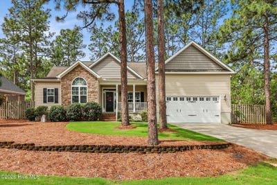 /international/us/15-wampanoag-lane-pinehurst-nc-110108388882/