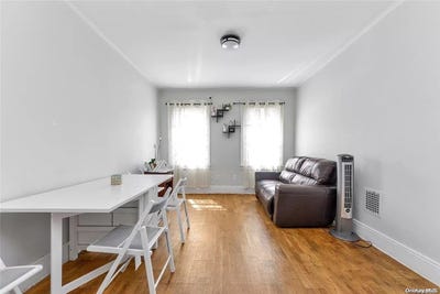 /international/us/64-08-metropolitan-avenue-middle-village-ny-110096105620/