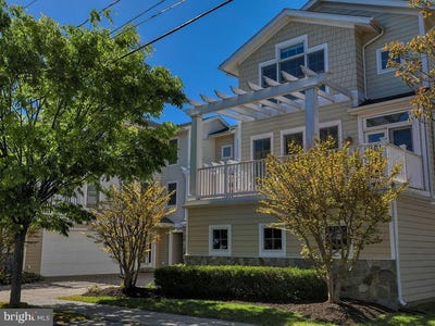 /international/us/18-c-christian-street-rehoboth-beach-de-110107855416/