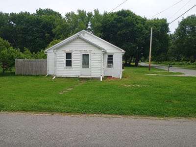 /international/us/502-e-forest-street-edmore-mi-110109037356/