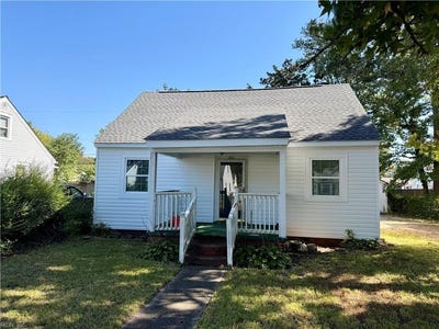 /international/us/426-glendale-road-hampton-va-110120796357/