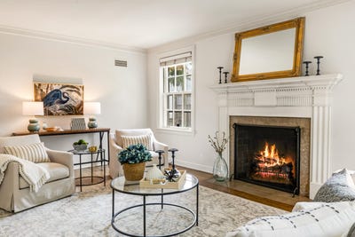 /international/us/2036-n-lake-dr-milwaukee-wi-110108746349/