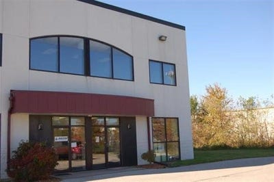 /international/us/2000-james-st-coralville-ia-110108444474/