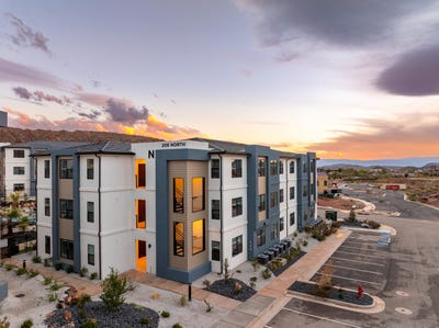 /international/us/206-n-chaparral-dr-hurricane-ut-110107438829/