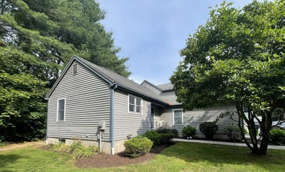/international/us/1-rushford-meade-granby-ct-110100893071/