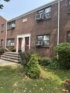 /international/us/16-43-160th-street-whitestone-ny-110101696773/