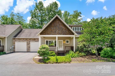 /international/us/1-teresa-way-black-mountain-nc-110100021001/