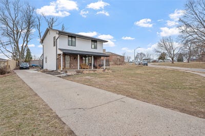 /international/us/100-linden-boulevard-pleasant-hill-ia-110106278339/