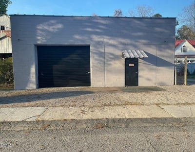/international/us/213-e-main-street-fremont-nc-110109271505/
