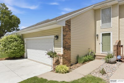 /international/us/12832-burt-court-omaha-ne-110107800566/