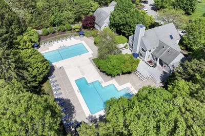 /international/us/2-pine-grove-village-yarmouth-port-ma-110100215325/