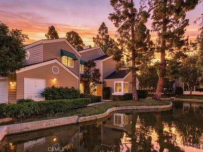 /international/us/48-lakefront-irvine-ca-110120861122/