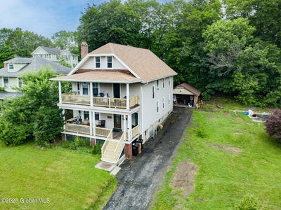 /international/us/2303-burdett-avenue-troy-ny-110100319684/