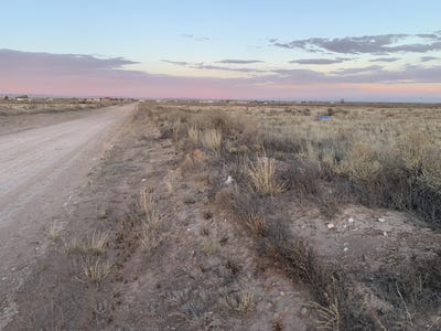 /international/us/espejo-lots-13-19-avenue-moriarty-nm-110107307345/