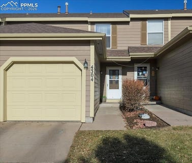 /international/us/4304-hunting-meadows-circle-colorado-springs-co-110105776277/