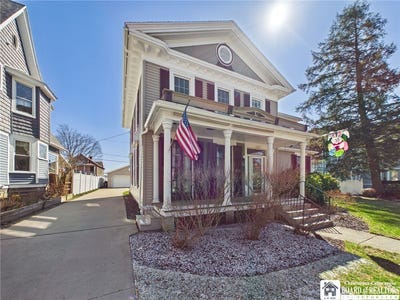 /international/us/226-n-2nd-street-olean-ny-110106697888/