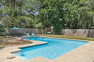 /international/us/1555-oak-shore-drive-gulf-breeze-fl-110101179325/?lang=de