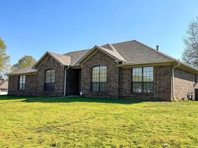 /international/us/2500-margaret-circle-conway-ar-110106693139/