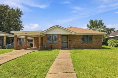 /international/us/1109-michael-street-new-orleans-la-110110126592/