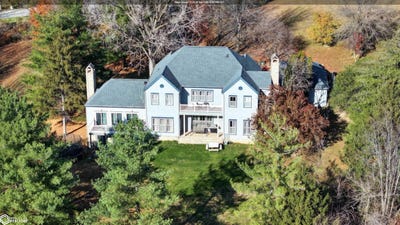 /international/us/2008-libertyville-rd-fairfield-ia-110103373165/