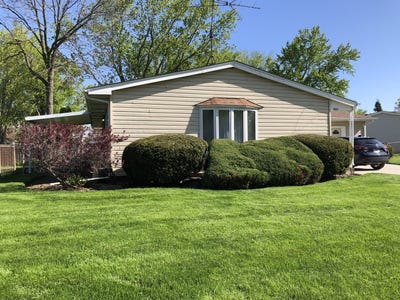 /international/us/36531-n-douglas-terrace-gurnee-il-110120772505/