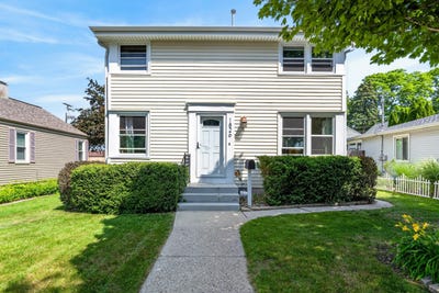 /international/us/1826-e-fernwood-ave-milwaukee-wi-110109163111/