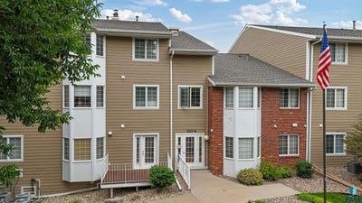 /international/us/1104-w-57th-st-sioux-falls-sd-110099493131/