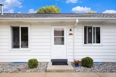 /international/us/4887-weston-avenue-kalamazoo-mi-110101341830/