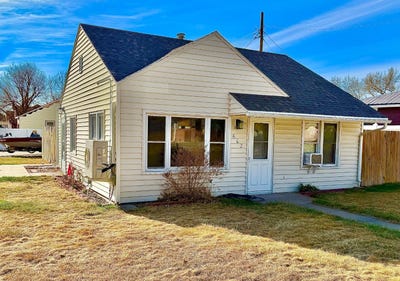 /international/us/602-west-lawn-dr-ogallala-ne-110106842305/