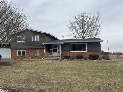 /international/us/205-4th-avenue-sw-pocahontas-ia-110106340973/