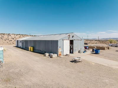 /international/us/824-poplar-street-carlin-nv-110107482915/