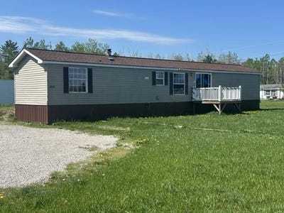 /international/us/6078-ringler-road-pellston-mi-110108355281/