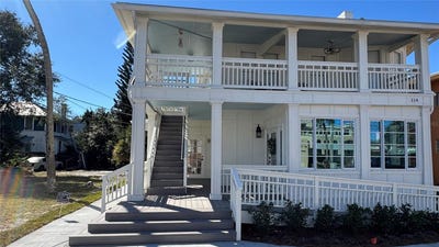 /international/us/114-live-oak-street-new-smyrna-beach-fl-110105321032/