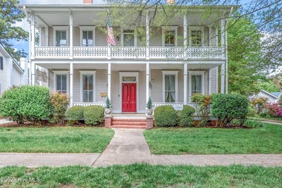 /international/us/116-w-queen-street-edenton-nc-110098651124/