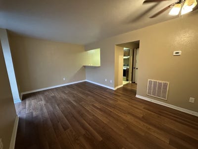 /international/us/5705-e-texas-street-bossier-city-la-110108820543/