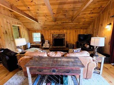 /international/us/43-bear-lair-lane-wilmington-vt-110101097702/