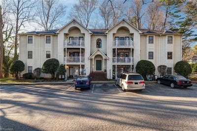 /international/us/5934-friendly-avenue-greensboro-nc-110105711354/