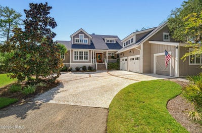 /international/us/1418-gleasons-landing-drive-st-helena-island-sc-110119959745/