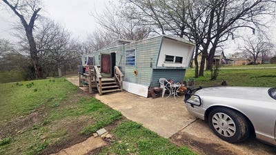 /international/us/815-n-estes-avenue-yellville-ar-110106330661/