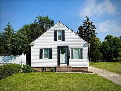 /international/us/5163-stanley-avenue-maple-heights-oh-110100981656/