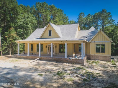 /international/us/203-wild-cherry-lane-minnesott-beach-nc-110100750179/
