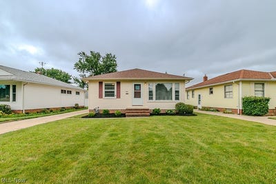 /international/us/595-dickerson-road-willowick-oh-110108983240/